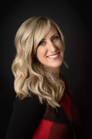 Melanie Deckelbaum, Dollard des Ormeaux, Real Estate Agent